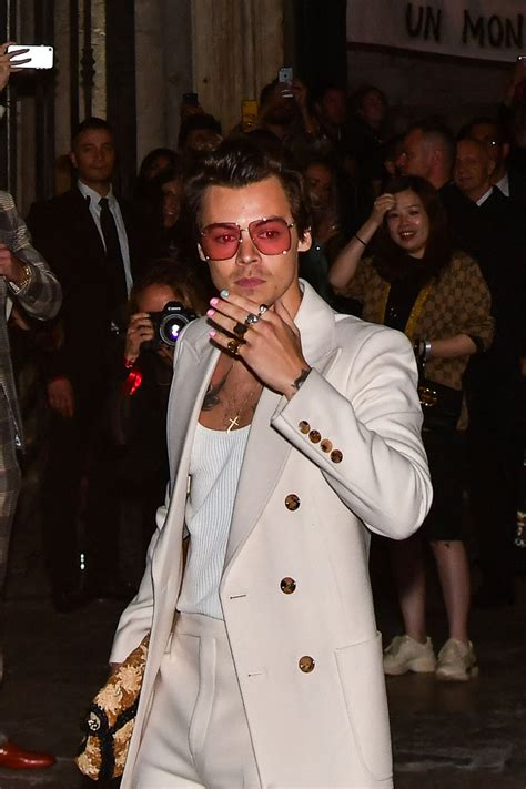 harry styles gucci suit price